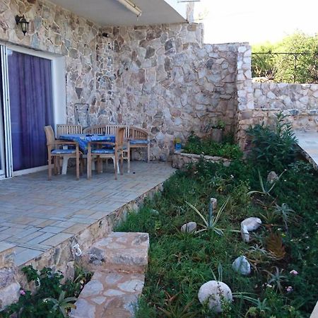Το Πετρινο Villa Agia Marina Mikrolimanou Bagian luar foto